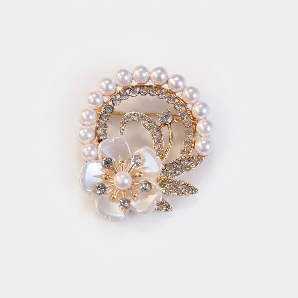 Delicate Pearl Plum Blossom Brooch Pin/ 5.0*4.5CM