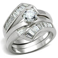 SS025 - Silver 925 Sterling Silver Ring with AAA Grade CZ  in Clear: 10