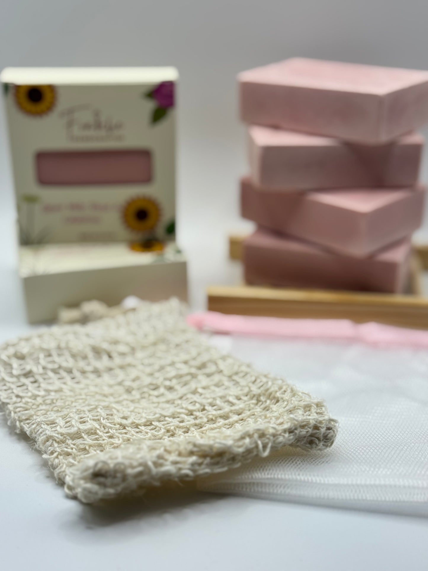 Rose Goat Milk & Calamine Facial Bar - 4oz Soothing  Himalayan Salt Bar