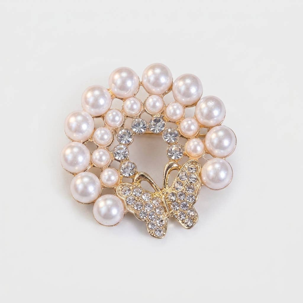 Glistening Pearl and Rhinestone Butterfly Brooch/ 4.0*4.0CM