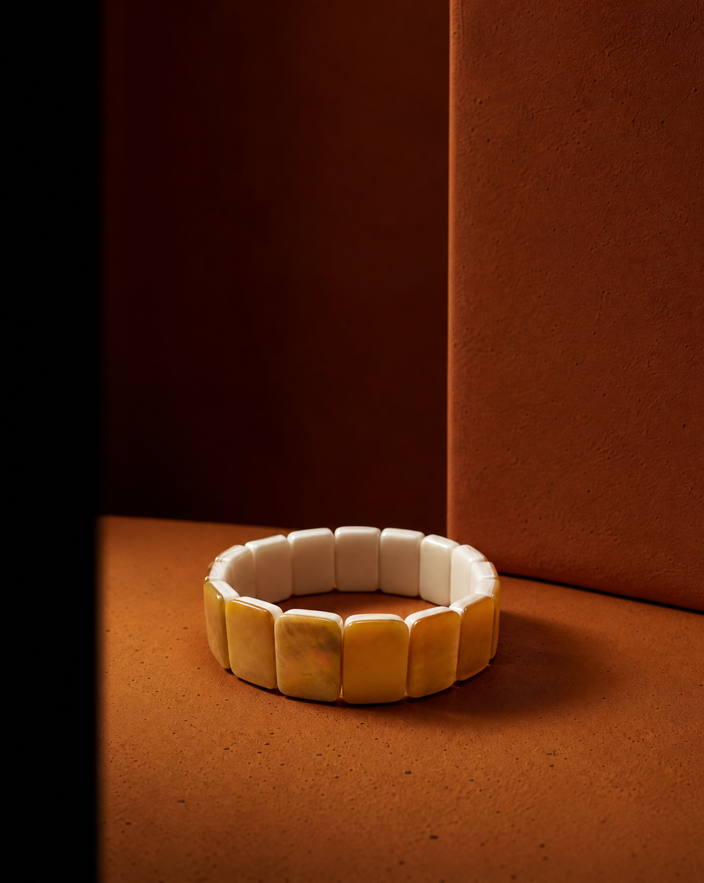Shell Essence Bracelet – Summer Jewelry: White
